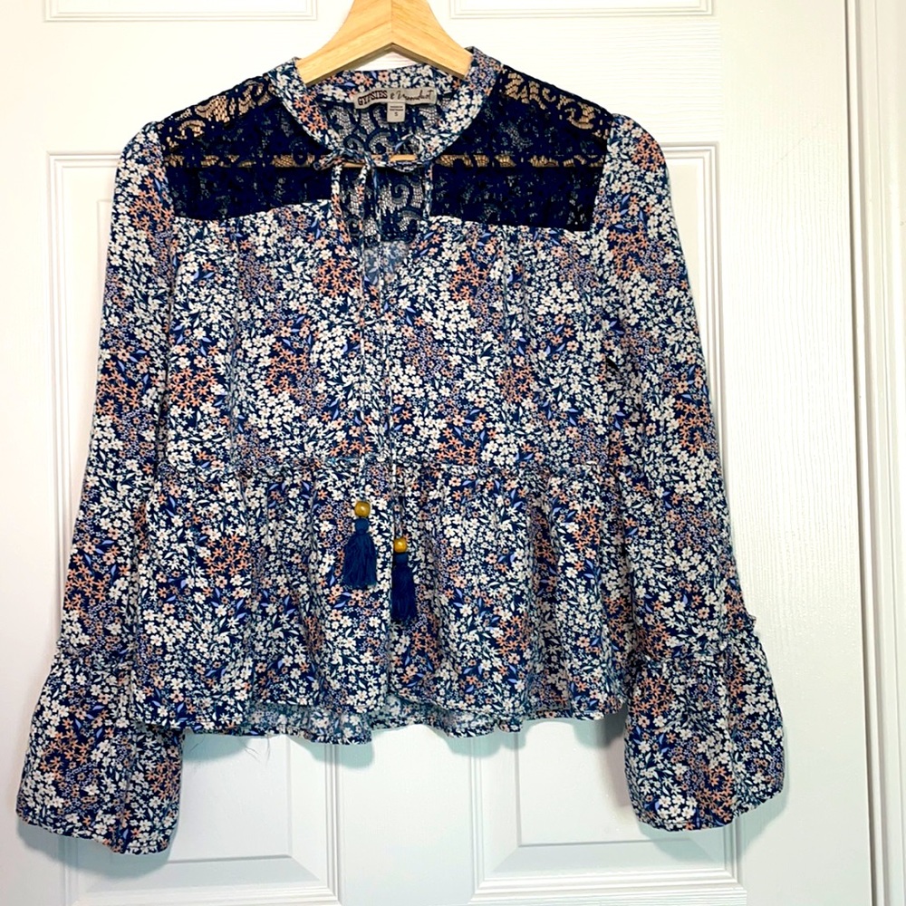 Floral long sleeve shirt woman’s top